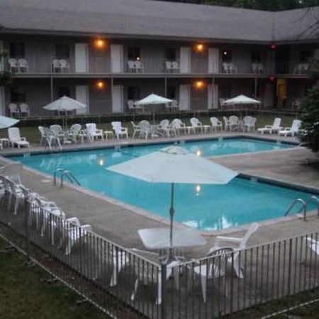 The Stone Gate Resort Lake George Luaran gambar