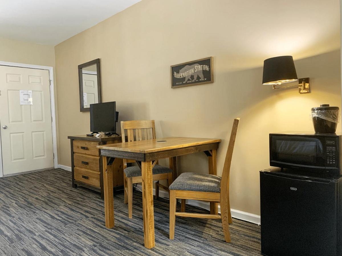 The Stone Gate Resort Lake George Luaran gambar