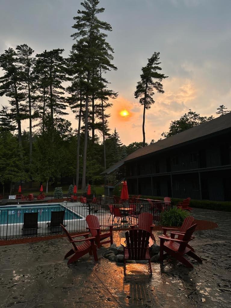 The Stone Gate Resort Lake George Luaran gambar