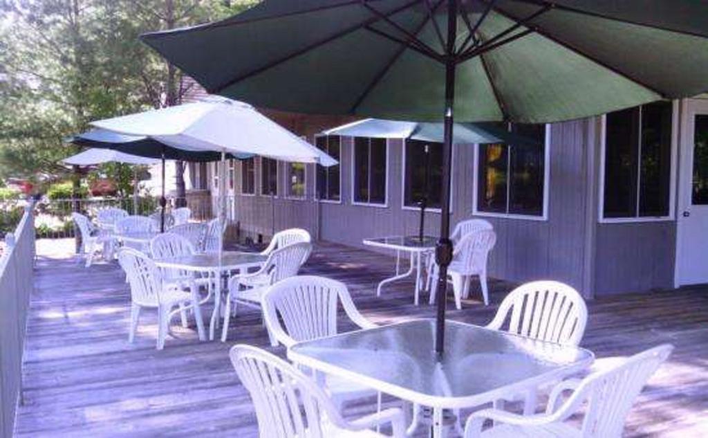 The Stone Gate Resort Lake George Luaran gambar
